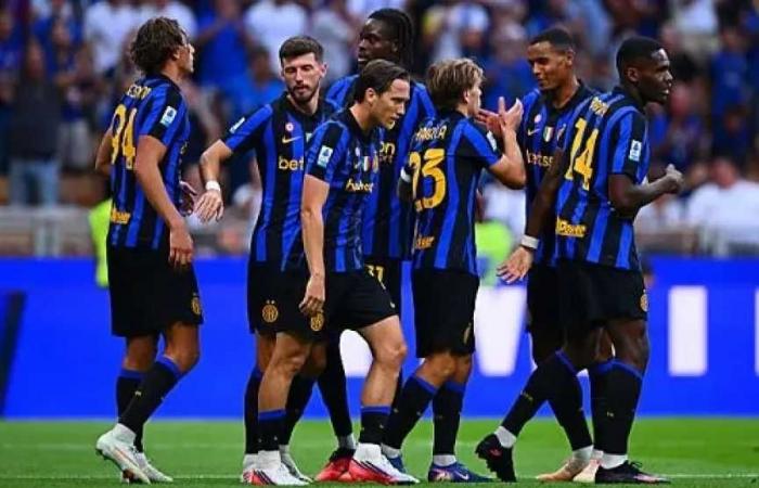 التشكيل
      الرسمي..
      إنتر
      ميلان
      بالقوة
      الضاربة
      أمام
      روما
      في
      قمة
      الدوري
      الإيطالي