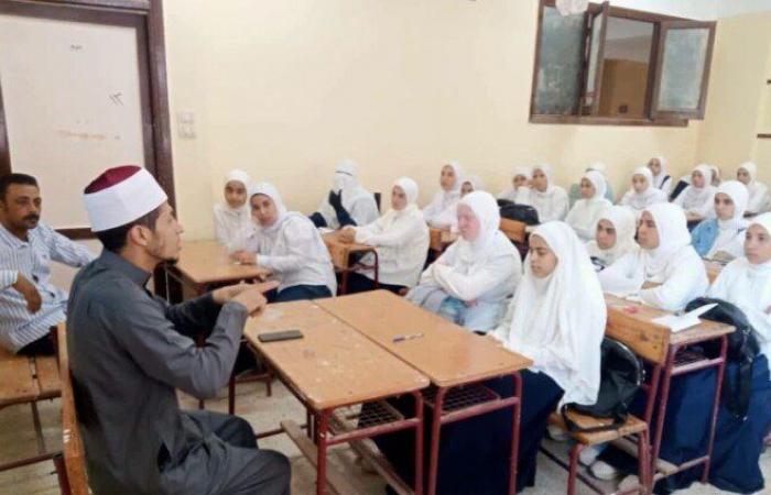 بالبلدي : من
      أبوصير
      الملق
      الأوقاف
      تضع
      الأسرة
      في
      مواجهة
      الأفكار
      المغلوطة