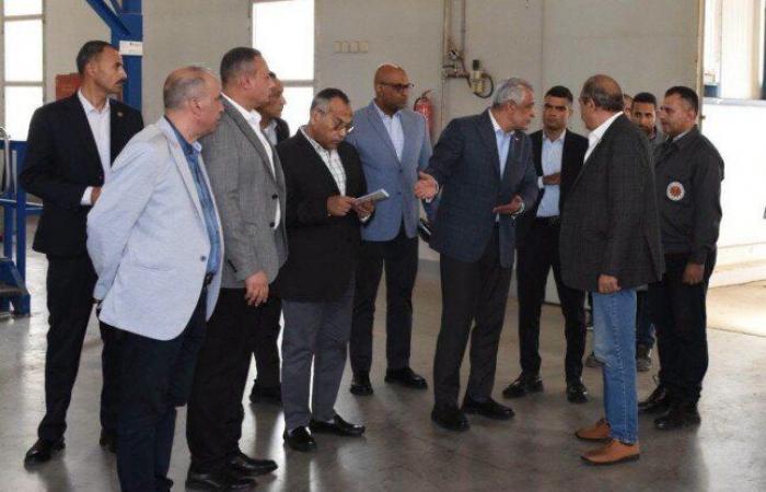 بالبلدي: خلال
      جولته
      بمصنع
      81..
      وزير
      الإنتاج
      الحربي:
      توطين
      التكنولوجيا
      وتعميق
      التصنيع
      المحلي
      في
      مقدمة
      الأولويات