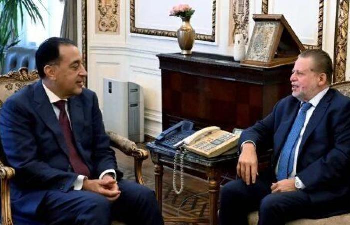 بالبلدي : رئيس
      الوزراء
      ومحافظ
      البنك
      المركزي
      يبحثان
      برنامج
      التحول
      الاقتصادي
      الوطني
