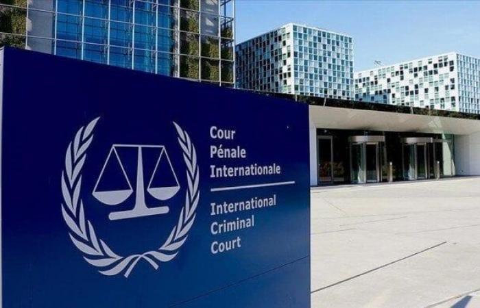 بالبلدي: وول
      ستريت
      جورنال:
      إدارة
      ترامب
      تستعد
      لفرض
      عقوبات
      على
      المحكمة
      الجنائية
      الدولية