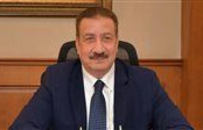 بالبلدي : محافظ
      بورسعيد
      يوافق
      على
      خفض
      الحد
      الأدنى
      للقبول
      بالصف
      الأول
      الثانوي
      إلى
      226
      درجة