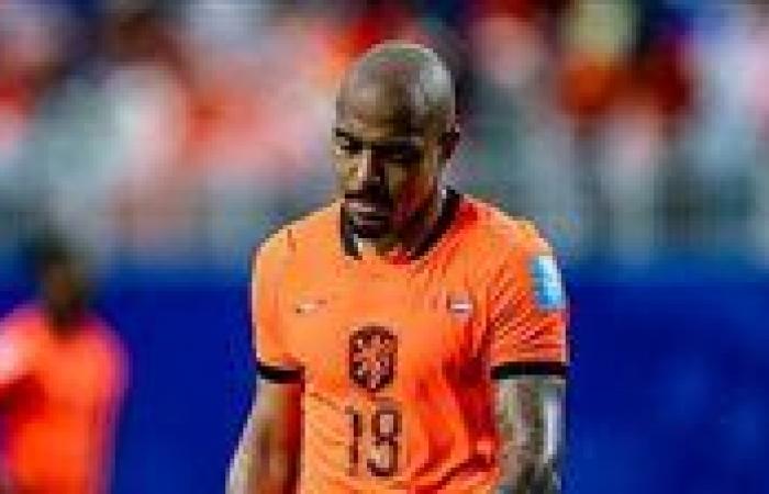 بالبلدي: إصابة
      مالين
      تبعد
      مهاجم
      روما
      عن
      معسكر
      منتخب
      هولندا