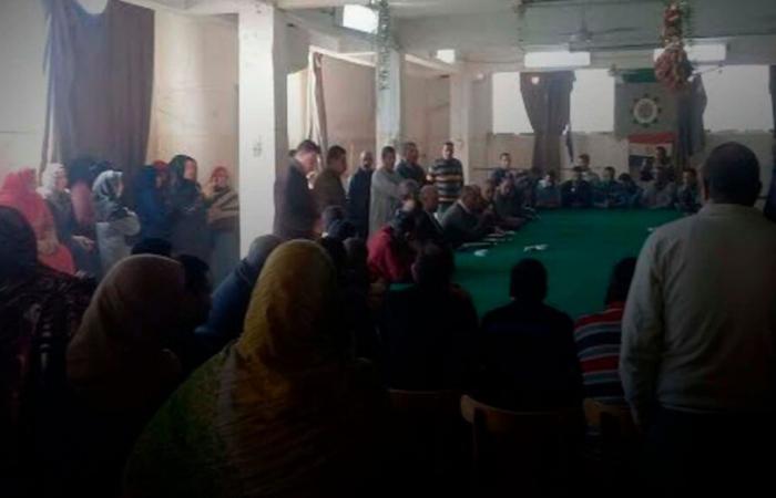 بالبلدي: منظمات
      نسوية
      تحمل
      الداخلية
      مسؤولية
      في
      مقتل
      طفلة
      بالصف