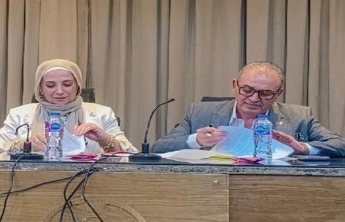 بالبلدي: جامعة
      العاصمة
      توقع
      بروتوكول
      تعاون
      مع
      غرفة
      صناعة
      الملابس
      لتطوير
      تدريب
      الطلاب