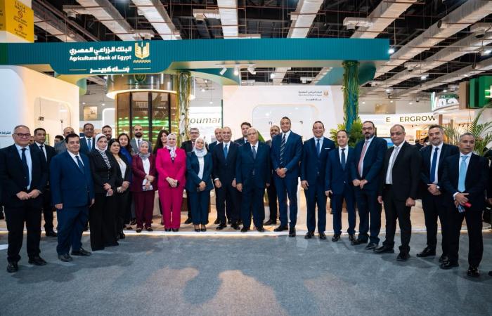 بالبلدي : محمد
      أبو
      السعود:
      25%
      نموًا
      في
      تمويلات
      البنك
      الزراعي
      المصري
      خلال
      6
      أشهر
      ومحفظة
      القروض
      تتجاوز
      110
      مليارات
      جنيه