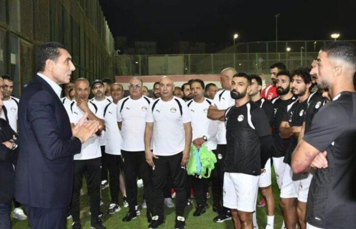 بالبلدي: رسالة
      قوية
      من
      وزير
      الشباب
      والرياضة
      إلى
      لاعبي
      منتخب
      مصر
      قبل
      المباريات
      المقبلة