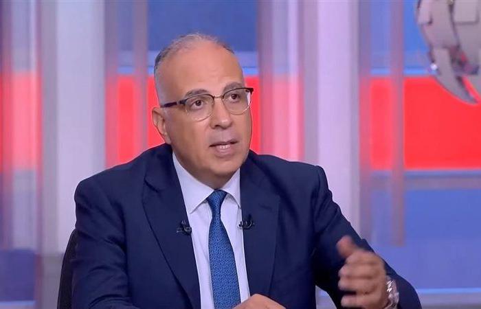 بالبلدي: ازي
      الحال|
      وزارة
      المياه
      الإثيوبية:
      تصريحات
      وزير
      الري
      المصري
      تمثل
      عقلية
      استعمارية..
      عاملات
      وبريات
      سمنود
      يواصلن
      الإضراب..
      نقيبة
      التمريض
      تتوجه
      للمنوفية
      لدعم
      الممرضة
      المعتدى
      عليها