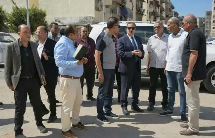 محافظ
      بورسعيد
      يوجه
      بسرعة
      الانتهاء
      من
      الأعمال
      المتبقية
      لتطوير
      150
      عمارة
      بحي
      الزهور