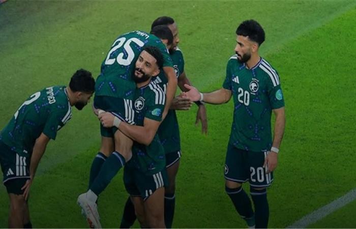 بالبلدي : فيديو
      |
      السعودية
      تهزم
      الكويت
      بهدف
      في
      افتتاح
      خليجي
      27