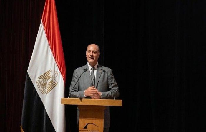 بالبلدي : مدير
      تعليم
      الإسكندرية:
      المدرسة
      مجتمع
      مصغر
      لمصر..
      والتعليم
      يتجاوز
      المعرفة
      إلى
      بناء
      الهوية
      الوطنية