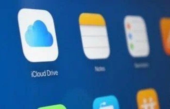 بالبلدي: خلل
      في
      آيفون
      بعد
      تحديث
      iOS
      27..
      إشعار
      iCloud
      لا
      يختفي
      وأبل
      تكشف
      الحل