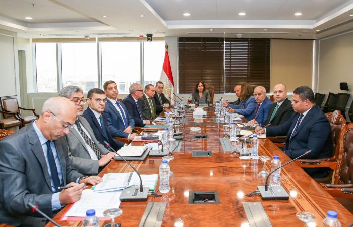 بالبلدي : «سكن
      لكل
      المصريين»..
      تنفيذ
      وتسليم
      1.07
      مليون
      وحدة
      ومتابعة
      طرح
      15
      ألف
      وحدة
      بالإيجار