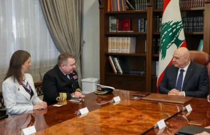 مستشار
      الدفاع
      البريطاني
      يجدد
      دعم
      بلاده
      للبنان
      والجيش
      خلال
      لقائه
      جوزف
      عون