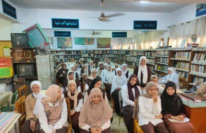 بالبلدي : «المشروعات
      القومية..
      رؤية
      وطنية
      نحو
      مستقبل
      أفضل»
      في
      ندوة
      توعوية
      بمدرسة
      ناصر
      الزراعية
      بطنطا