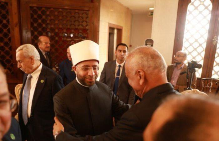 بالبلدي: الملتقى
      الفكري
      الثقافي
      الأول|
      نقيب
      الأشراف:
      الرئيس
      السيسي
      أنار
      مصر
      بالأمن..
      ووزير
      الأوقاف
      يثمن
      الفعالية