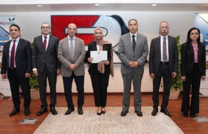 بالبلدي: «الرقابة
      المالية»
      تختتم
      برنامج
      التدريب
      الصيفي
      لطلاب
      الجامعات
      2026..
      صور