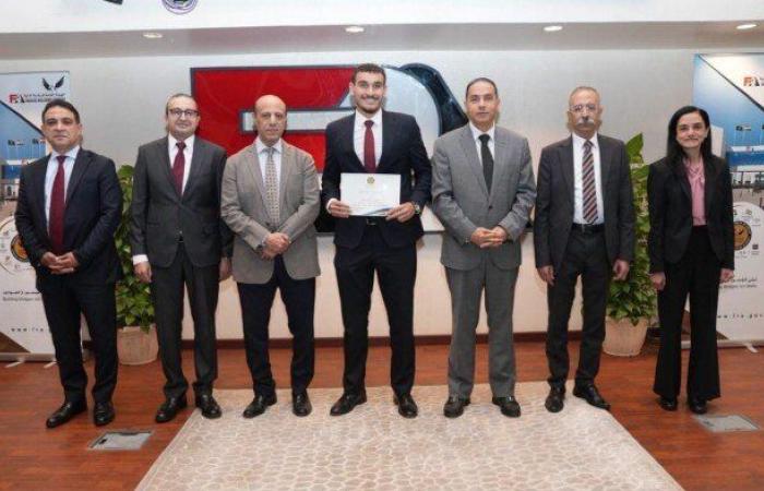بالبلدي: «الرقابة
      المالية»
      تختتم
      برنامج
      التدريب
      الصيفي
      لطلاب
      الجامعات
      2026..
      صور
