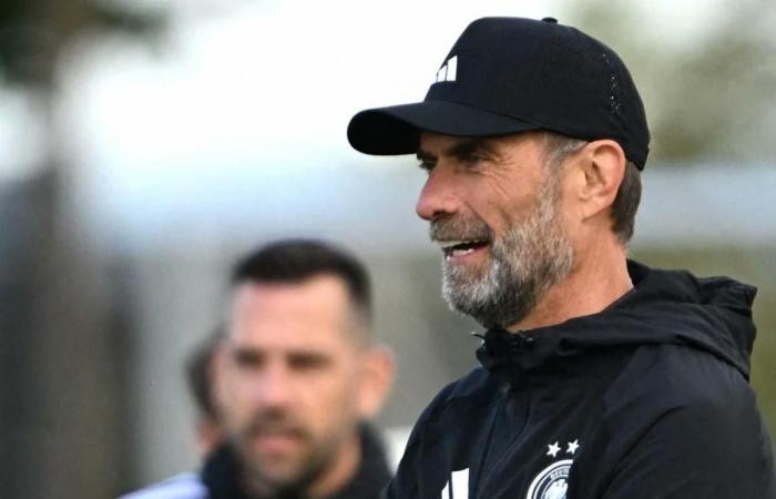 بالبلدي : يورجن
      كلوب
      يسخر
      من
      تشافي
      قبل
      مواجهة
      ألمانيا
      وهولندا