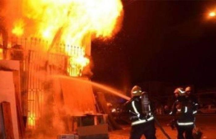 بالبلدي : السيطرة
      على
      حريق
      مخزن
      مواد
      غذائية
      بالشرقية