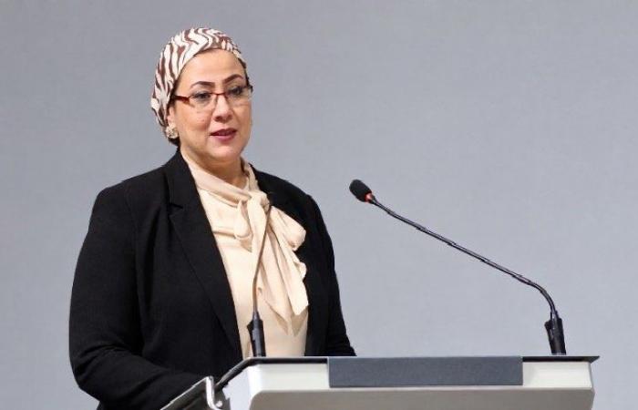 بالبلدي : رئيس
      القومي
      للمرأة:
      الحفاظ
      على
      الهوية
      الوطنية
      يبدأ
      ببناء
      إنسان
      معتز
      بوطنه
      وقادر
      على
      التقدم