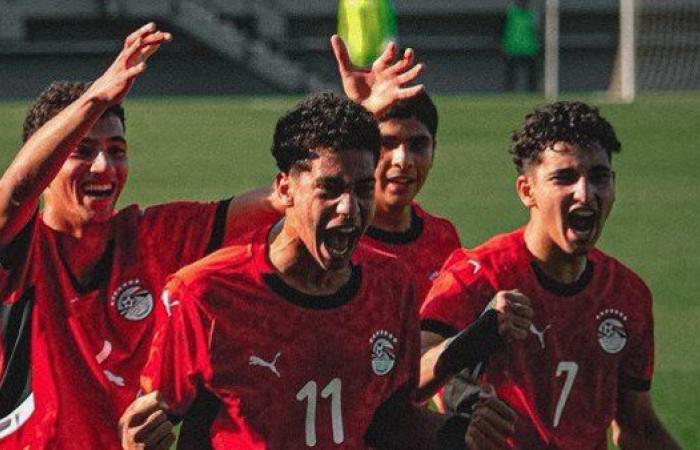 بالبلدي: مواعيد
      مباريات
      منتخب
      مصر
      مواليد
      2009
      في
      دورة
      الصداقة
      الدولية
      بسويسرا