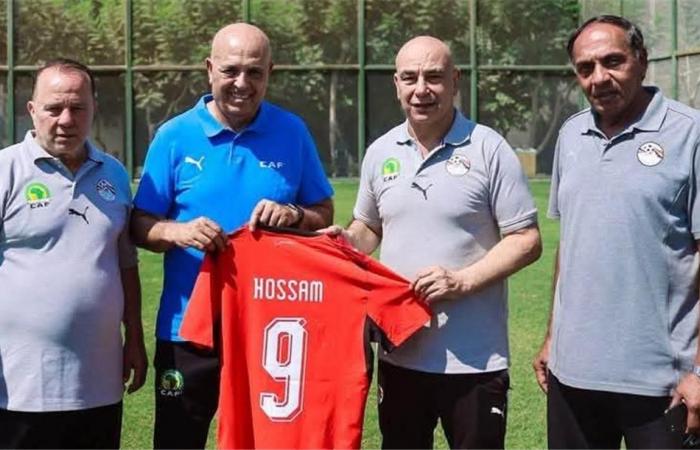 بالبلدي : حسام
      حسن
      يشارك
      في
      دورة
      الرخصة
      PRO..
      واحتفاء
      خاص
      من
      المدربين