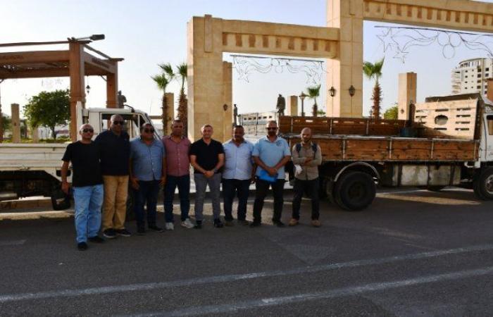 بالبلدي : إحباط
      بيع
      10
      آلاف
      لتر
      وقود
      في
      السوق
      السوداء
      بأسوان