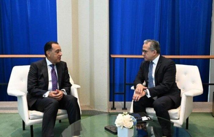 بالبلدي : مدبولي
      يلتقي
      مدير
      عام
      اليونسكو
      في
      نيويورك
      ويبحث
      تعزيز
      التعاون
      مع
      مصر