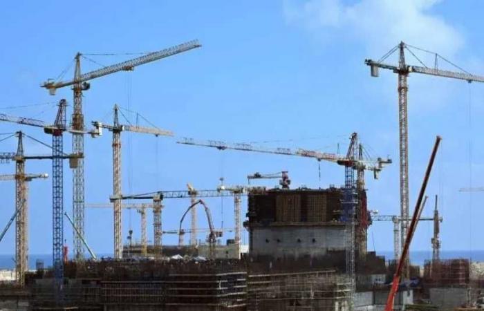 برواتب
      مجزية..«العمل»
      تعلن
      عن
      ألفين
      فرصة
      عمل
      جديدة
      بـ«مشروع
      الضبعة
      النووية»