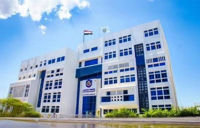 بالبلدي: جامعة
      دمنهور
      تتوج
      ريادتها
      وتعلن
      حصول
      كلية
      التربية
      للطفولة
      المبكرة
      علي
      الاعتماد
      البرامجي