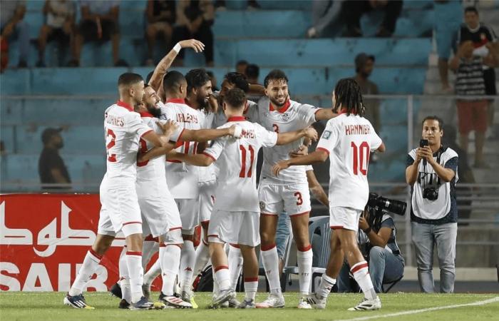 بالبلدي : معلق
      مباراة
      تونس
      وأوغندا
      اليوم
      في
      تصفيات
      أمم
      إفريقيا