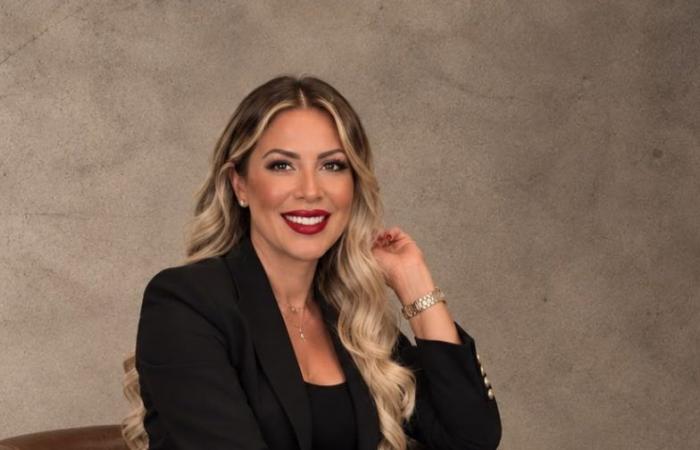 بالبلدي : أعيان
      للتطوير
      العقاري
      تضم
      ريهام
      زيادة
      رئيسا
      للقطاع
      التجارى
      استعدادا
      لمرحلة
      جديدة
      من
      النمو
