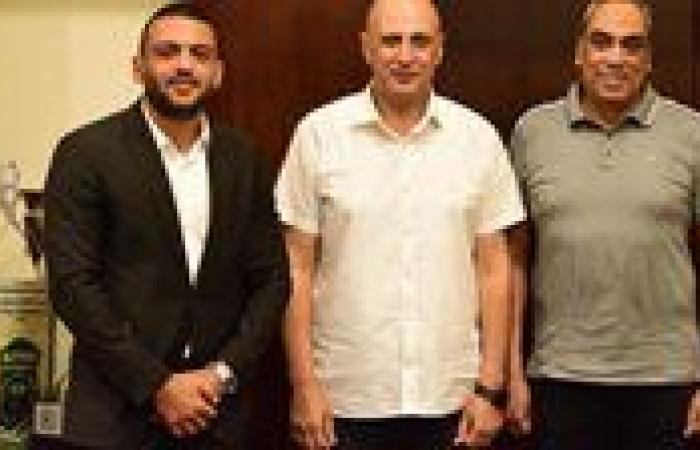 بالبلدي: ‏الاتحاد
      يتسلح
      بالوديات
      قبل
      كأس
      الرابطة..
      والسلةيستعد
      لبطولة
      دمشق
      ‏