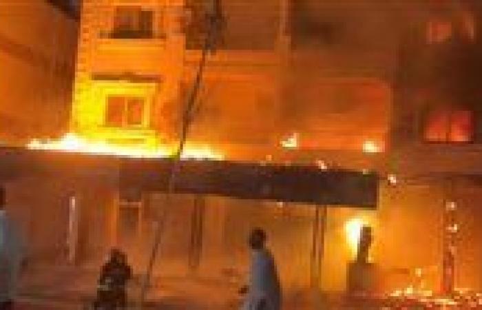 بالبلدي : السيطرة
      على
      حريق
      بمكتب
      بريد
      في
      قنا