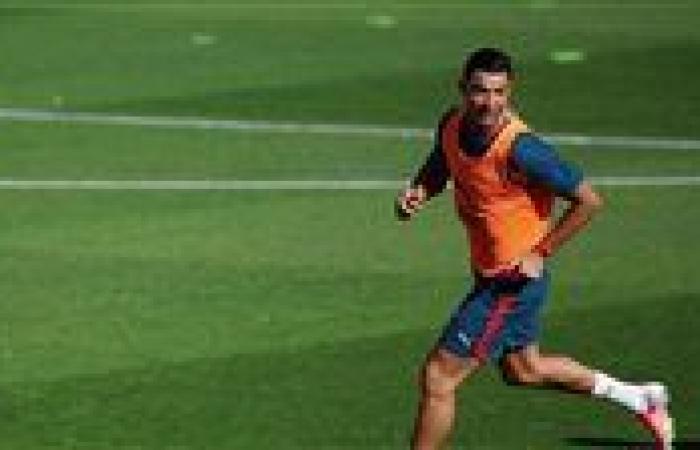 بالبلدي: رونالدو
      أساسيًا..
      تشكيل
      منتخبي
      البرتغال
      وويلز
      في
      دوري
      الأمم
      الأوروبية
