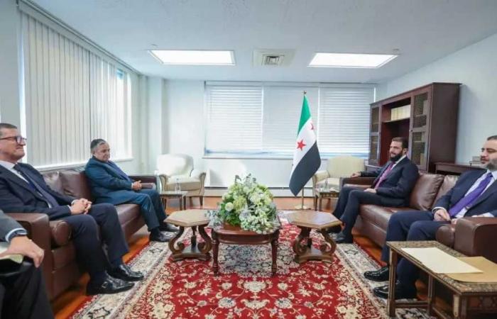 نبيل
      فهمي
      يبحث
      مع
      الشرع
      تطورات
      الأوضاع
      في
      سوريا
