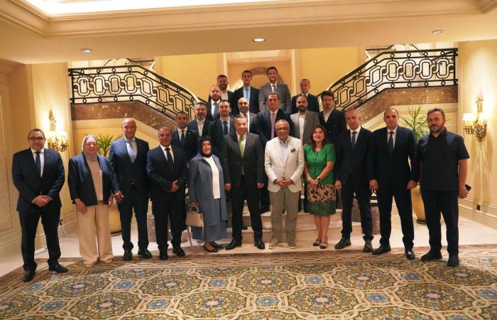 بالبلدي : البنك
      التجاري
      الدولي
      –
      مصر
      CIB
      يموّل
      مشروع(EMS)
       Eroglu
      Knitting
      بقيمة
      80
      مليون
      دولار
      لدعم
      توسعات
      المجموعة
      في
      مصر