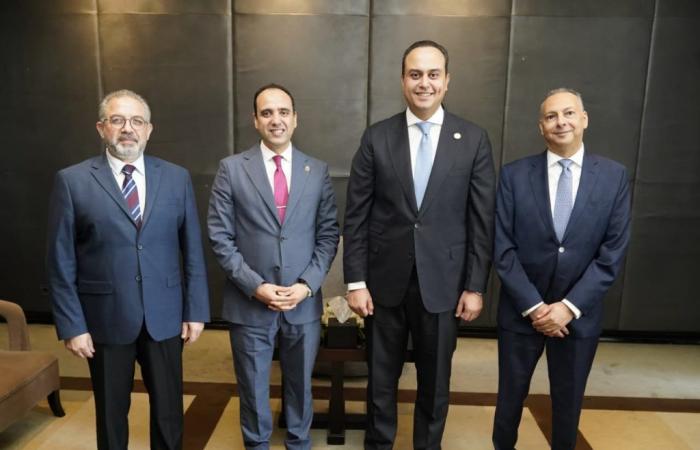 بالبلدي : إي
      هيلث
      راعٍ
      بلاتيني
      للمؤتمر
      السنوي
      الثالث
      للهيئة
      العامة
      للرعاية
      الصحية
      للتميز
      في
      أمراض
      القلب
      وتستعرض
      دور
      التحول
      الرقمي
      في
      تطوير
      رحلة
      المريض