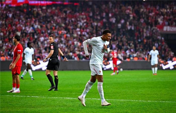 بالبلدي : فيديو
      |
      في
      ليلة
      إصابة
      مبابي..
      فرنسا
      تجتاز
      تركيا
      بصعوبة
      بـ
      دوري
      الأمم
      الأوروبية