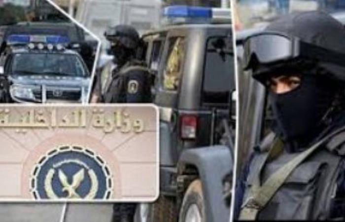 بالبلدي: شخص
      أنقذها
      من
      الاحتراق..
      كشف
      ملابسات
      فيديو
      إلقاء
      مولوتوف
      تحت
      سيارة
      بالمنتزه