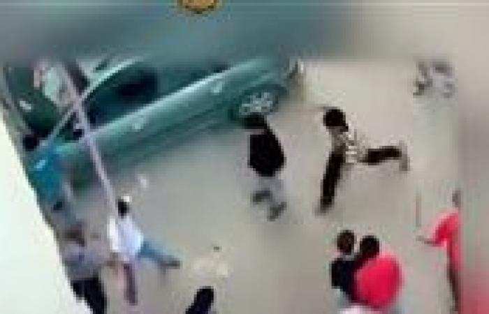 بالبلدي : ضبط
      6
      طلاب
      بسبب
      مشاجرة
      بالأسلحة
      البيضاء
      في
      الفيوم