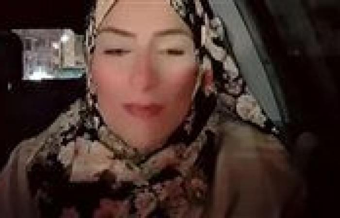 بالبلدي : «حل
      لنا
      مشكلة
      التعليم
      في
      مصر»..
      ولية
      أمر
      تستغيث
      بالرئيس
      بسبب
      تكليفات
      3
      ابتدائي|
      فيديو