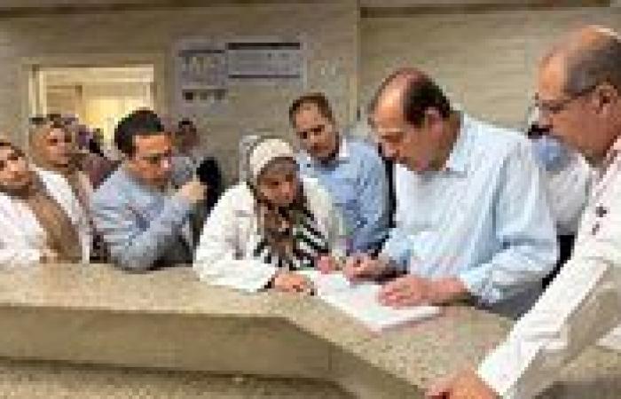 بالبلدي: تفاصيل
      جولة
      نائب
      وزير
      الصحة
      للمنشآت
      الطبية
      بدمياط