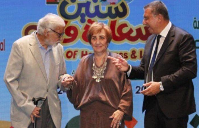 بالبلدي: «أولادنا»
      يختتم
      دورته
      العاشرة
      بتكريم
      المبدعين
      من
      ذوي
      القدرات
      الخاصة