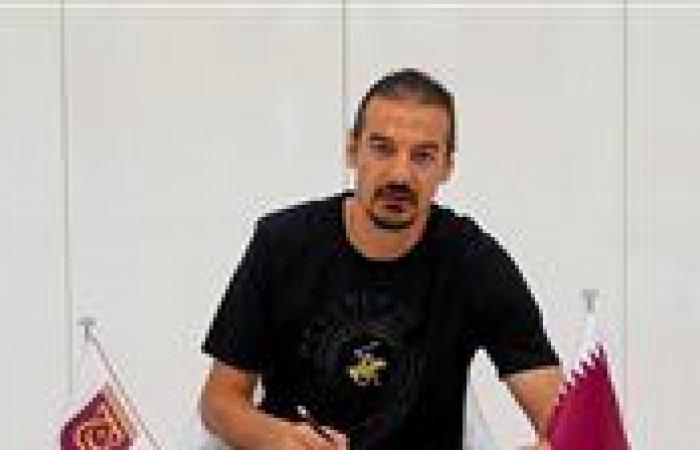 بالبلدي: رسميًا..
      الدوحة
      القطري
      يجدد
      تعاقده
      مع
      رامي
      ربيع
      مدربا
      للفريق