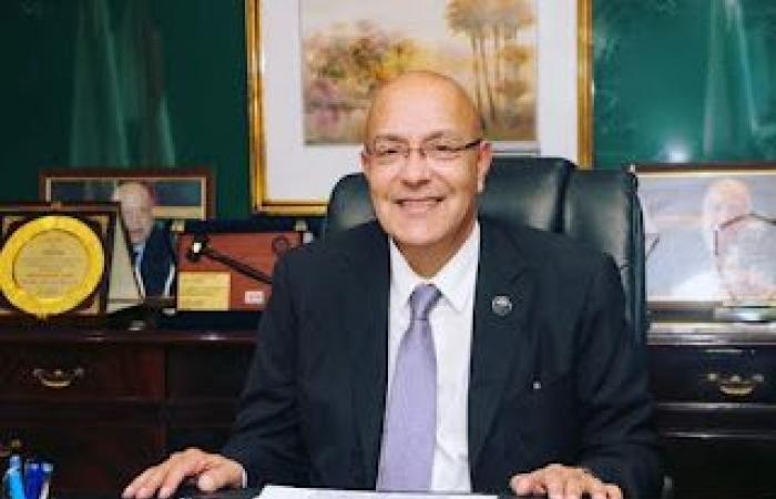 بالبلدي : اعتذار
      واجب
      من
      الصحفي
      جميل
      نصر
      ابانوب