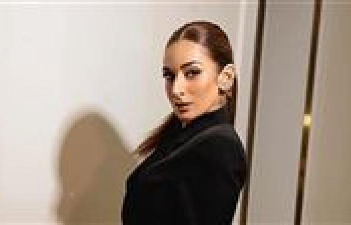 بالبلدي: للعام
      الثاني
      على
      التوالي..
      أمينة
      خليل
      خارج
      رمضان
      2027