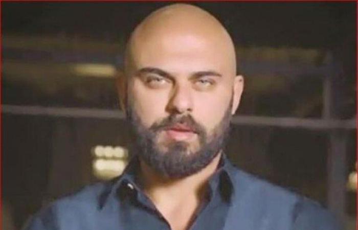 بالبلدي: بعد
      قليل..
      نظر
      دعوى
      تعويض
      بمليون
      جنيه
      ضد
      الفنان
      أحمد
      صلاح
      حسني