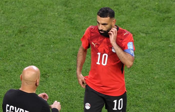 بالبلدي : أزمة
      محمد
      صلاح
      وحسام
      حسن
      تتصدر
      صحف
      تركيا:
      روايتان
      مختلفتان
      وقرار
      مفاجئ